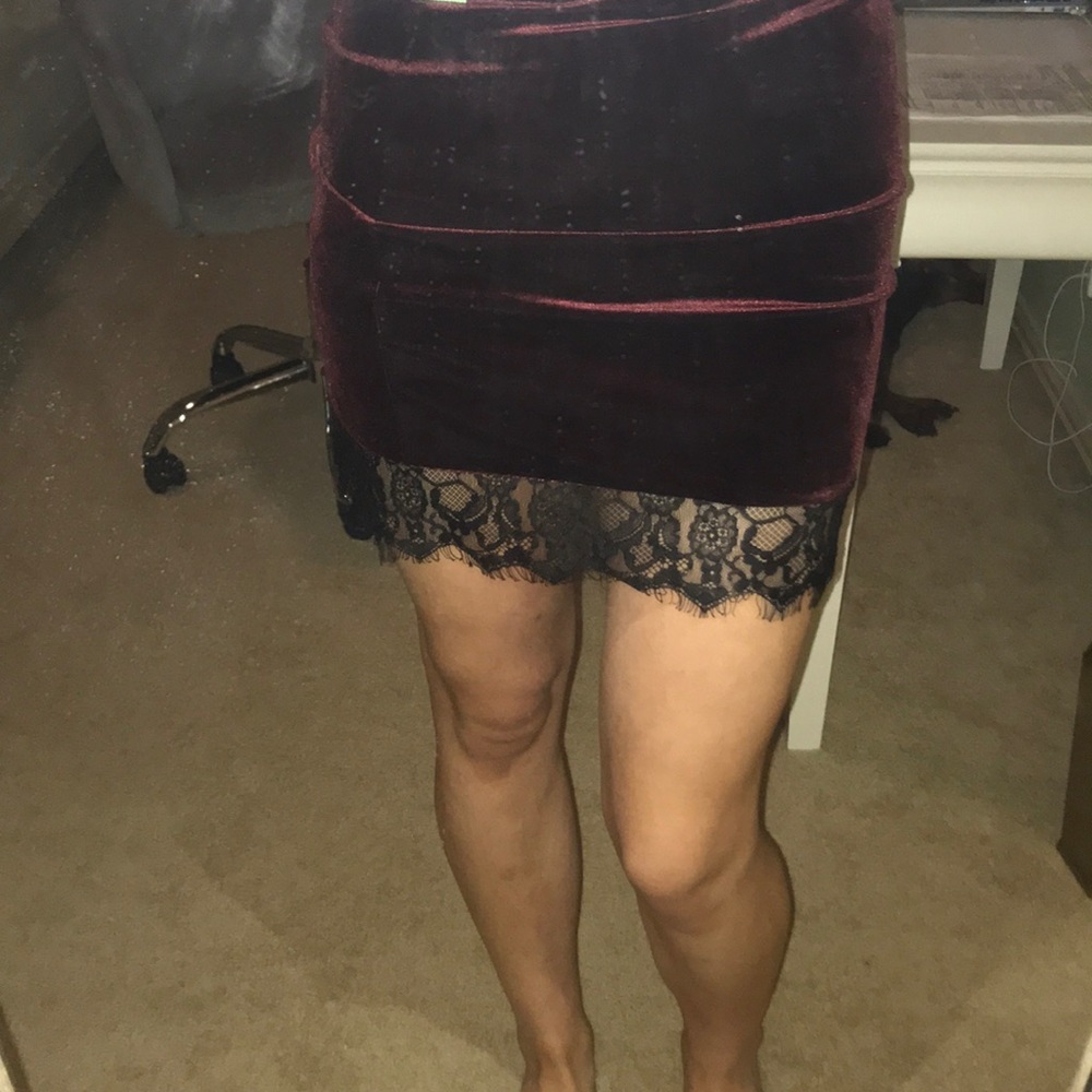 Velvet skirt